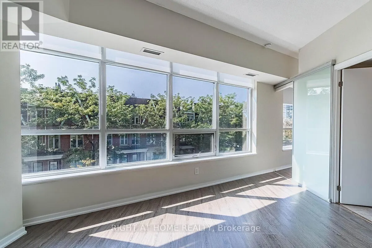 318 - 38 JOE SHUSTER WAY