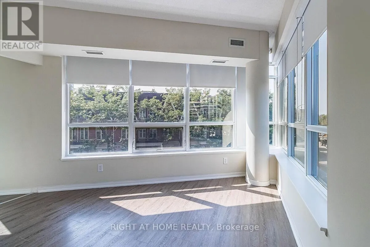 318 - 38 JOE SHUSTER WAY