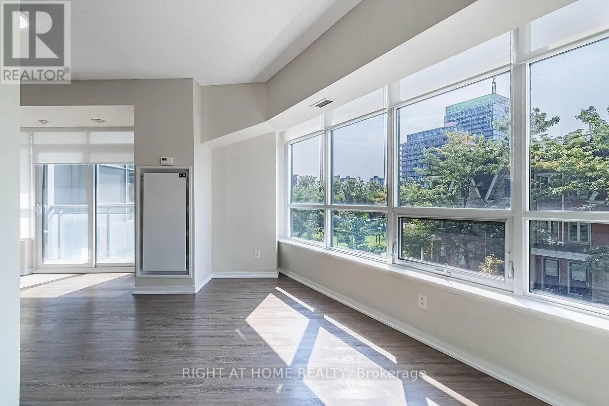318 - 38 JOE SHUSTER WAY