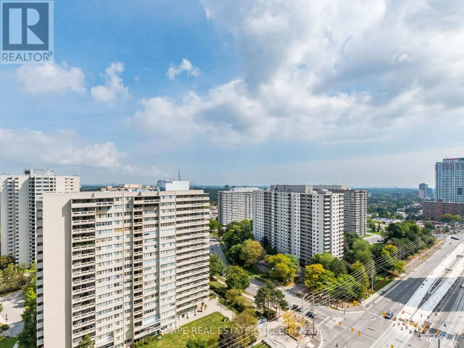 2111 - 1 ELM DRIVE W