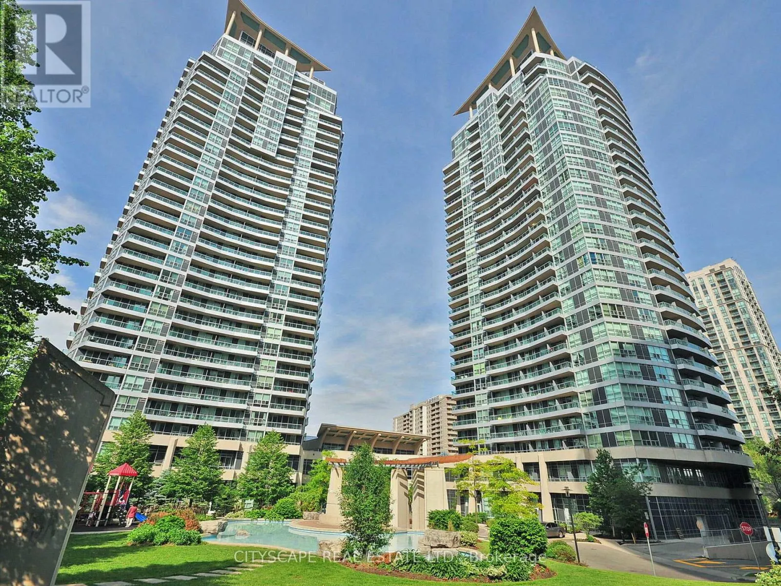 2111 - 1 ELM DRIVE W