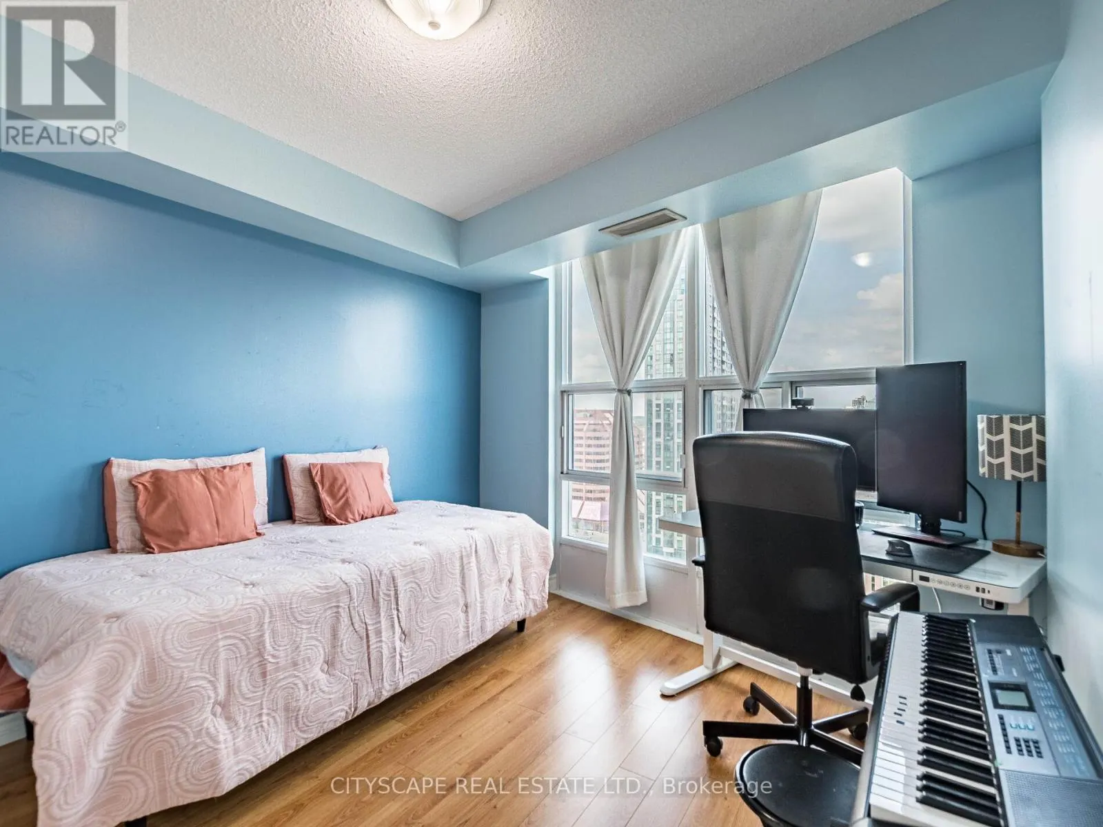 2111 - 1 ELM DRIVE W