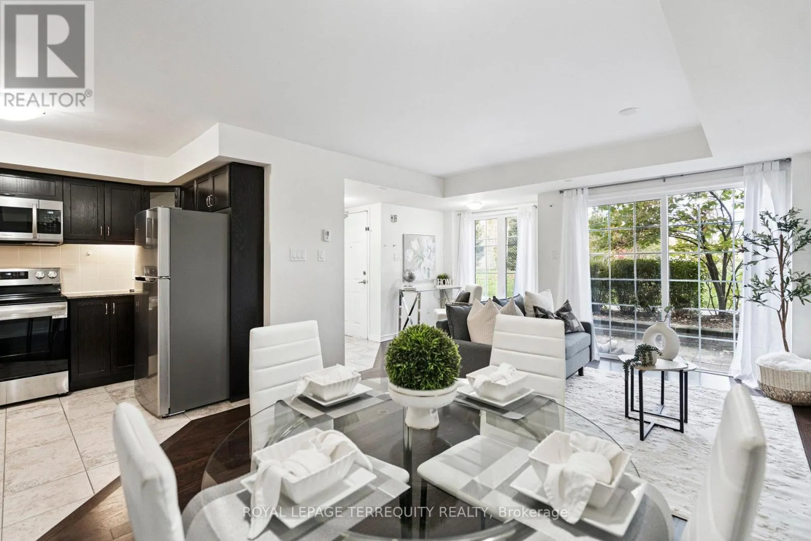 37 - 2441 GREENWICH DRIVE