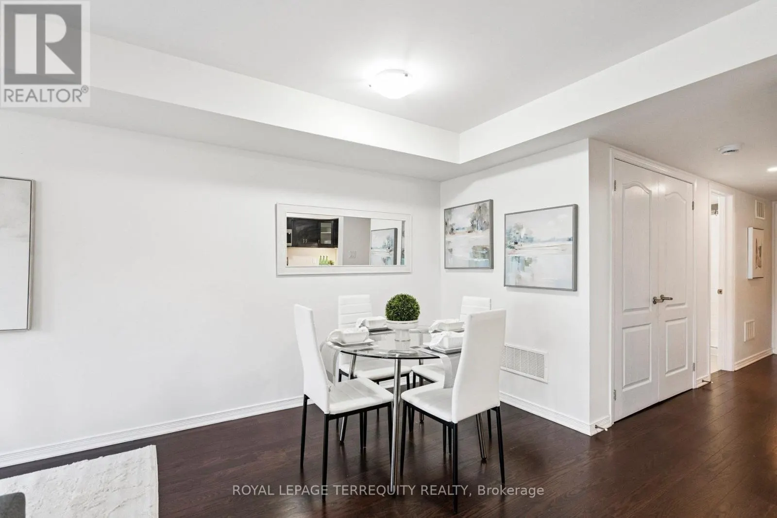 37 - 2441 GREENWICH DRIVE