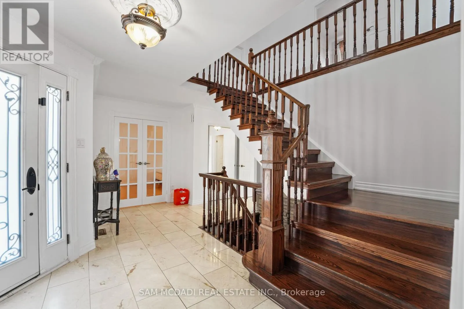 #ROOM 2 - 4099 FIELDGATE DRIVE
