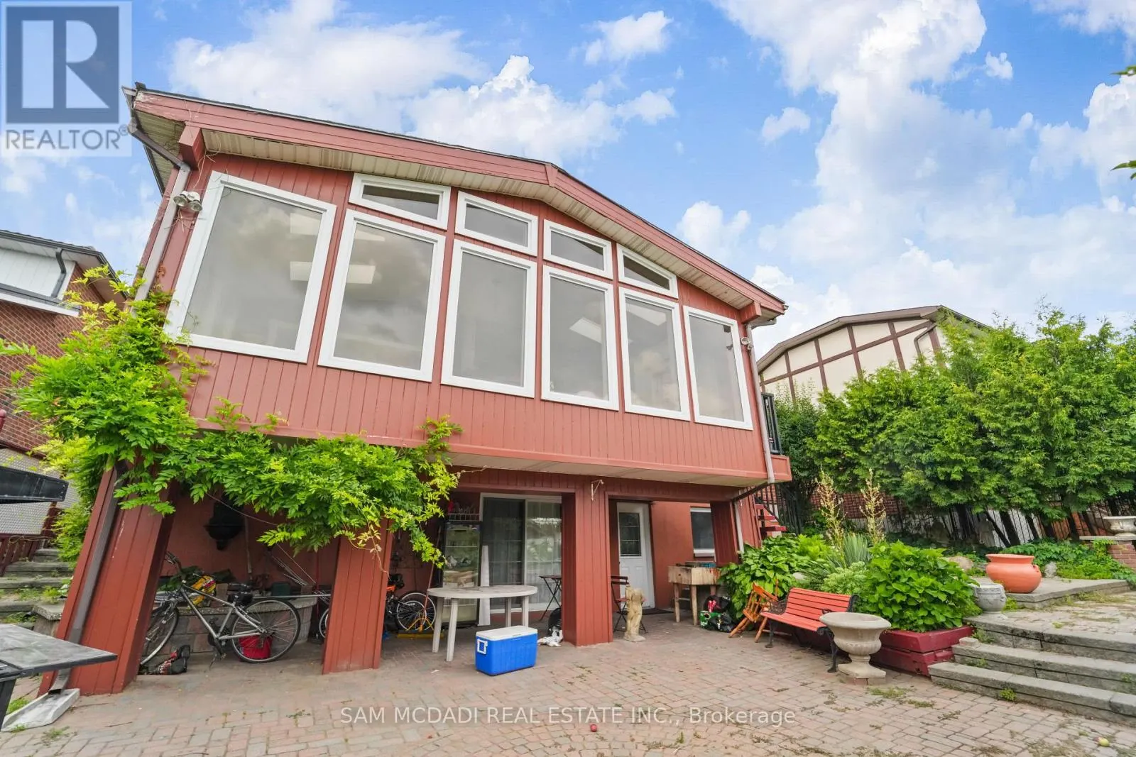 #ROOM 2 - 4099 FIELDGATE DRIVE