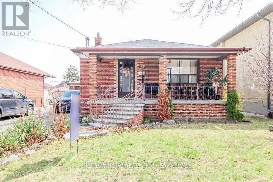 UPPER - 61 MCADAM AVENUE