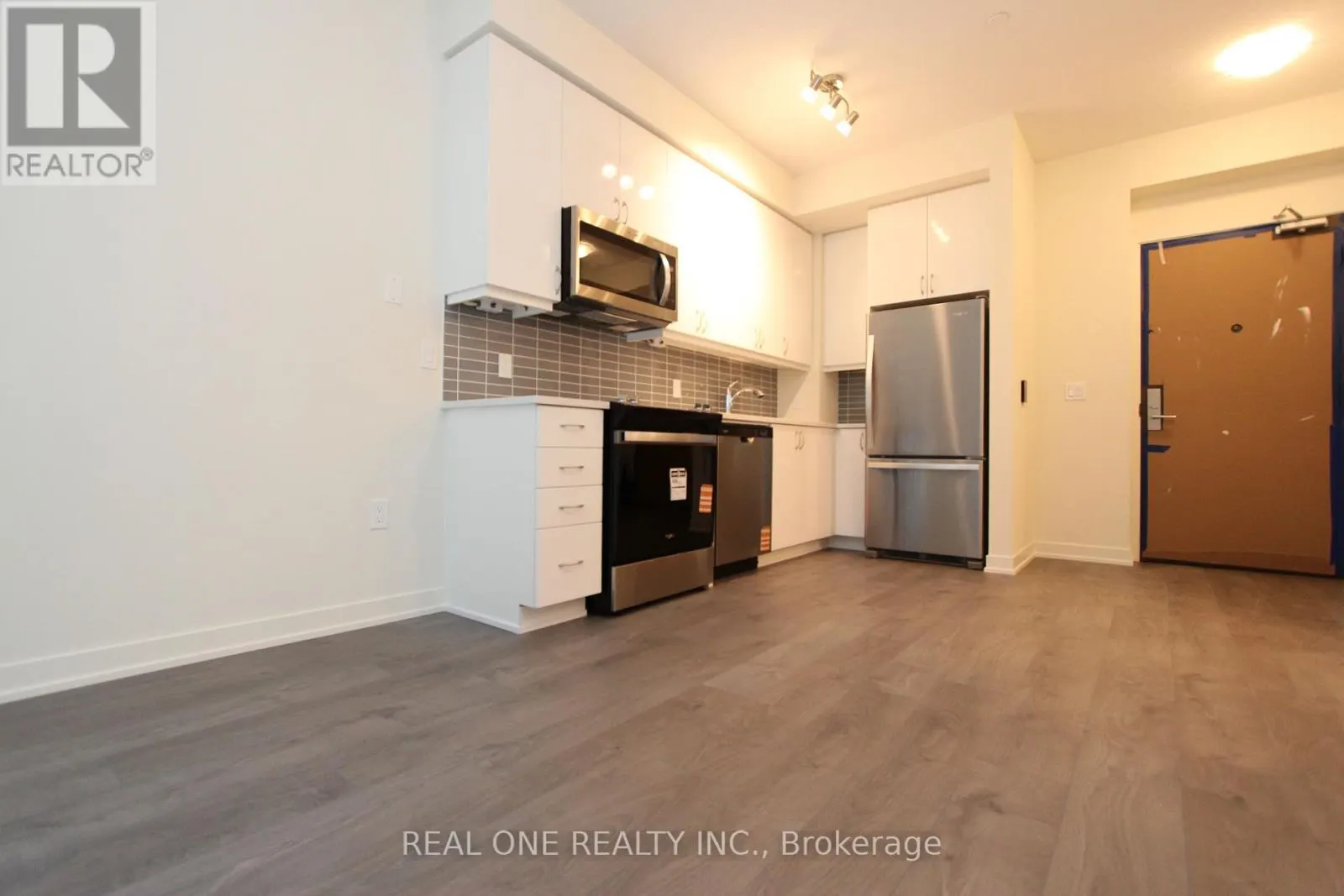509 - 38 ANNIE CRAIG DRIVE