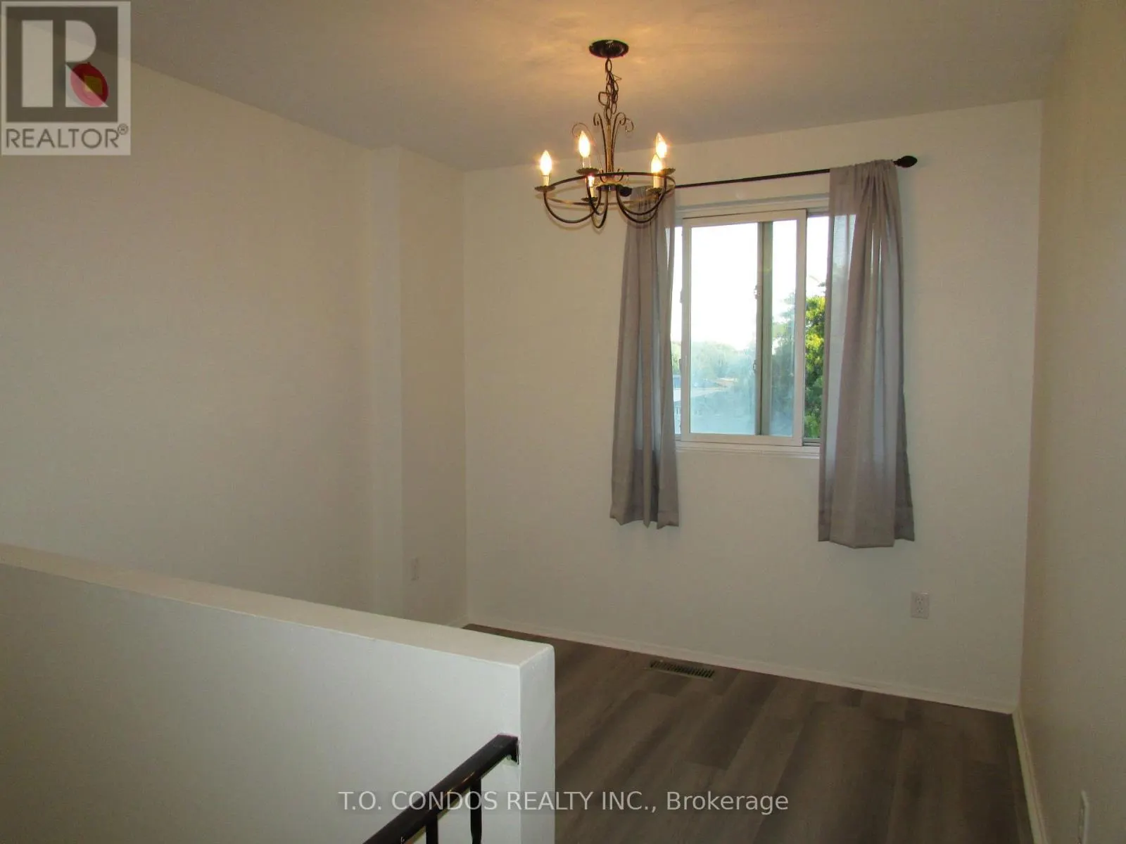 213 - 2001 BONNYMEDE DRIVE