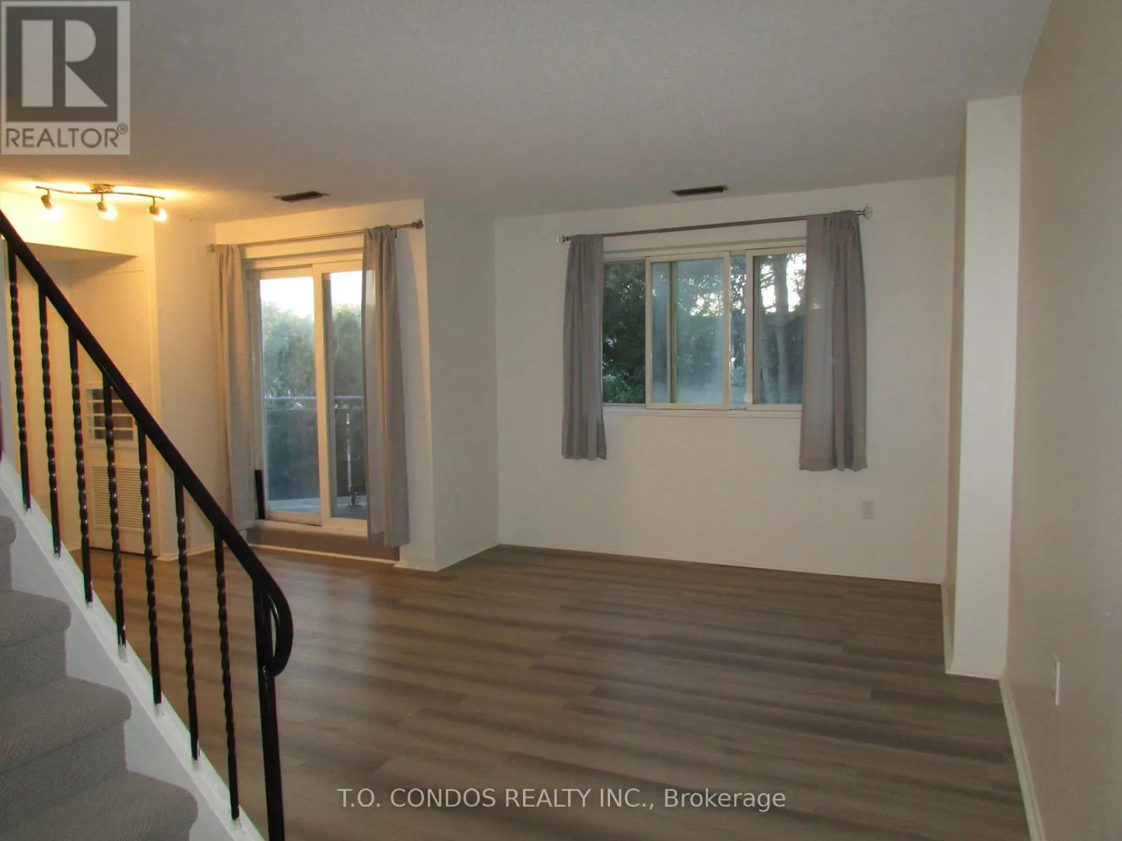 213 - 2001 BONNYMEDE DRIVE