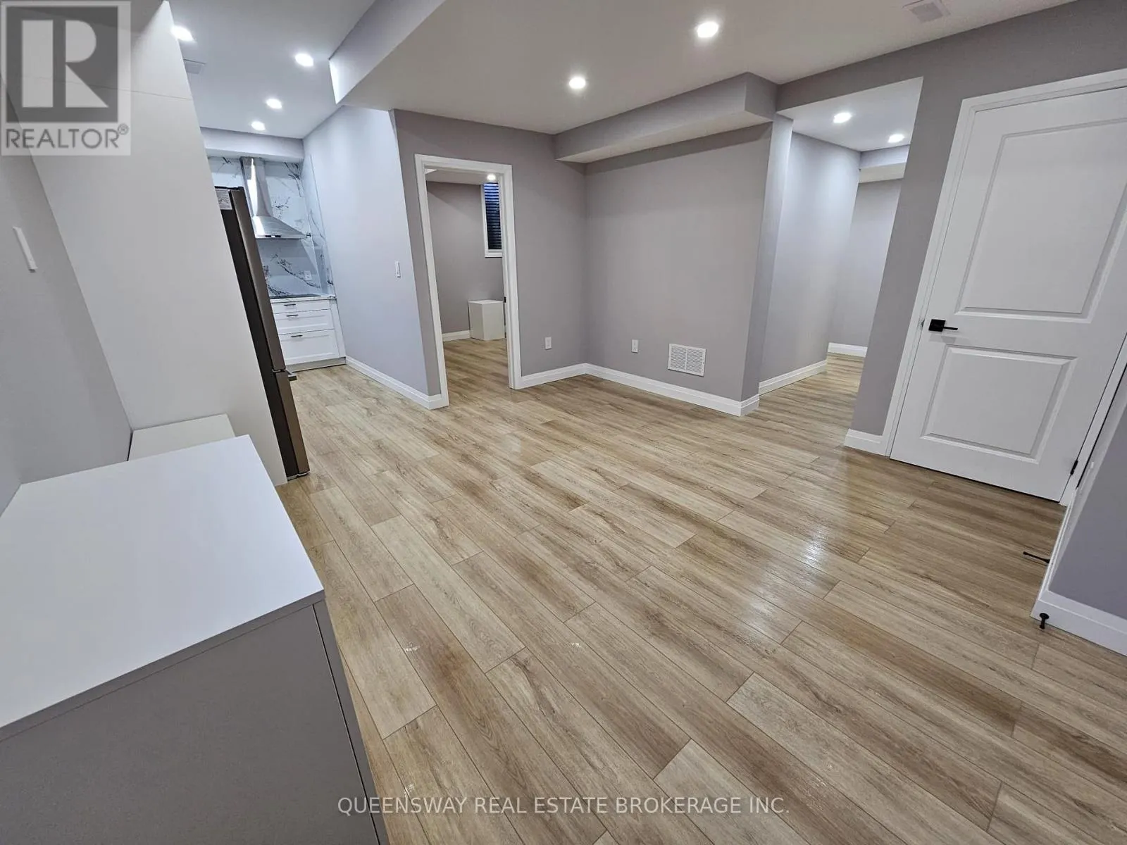 1294 MUSKOKA HEIGHTS