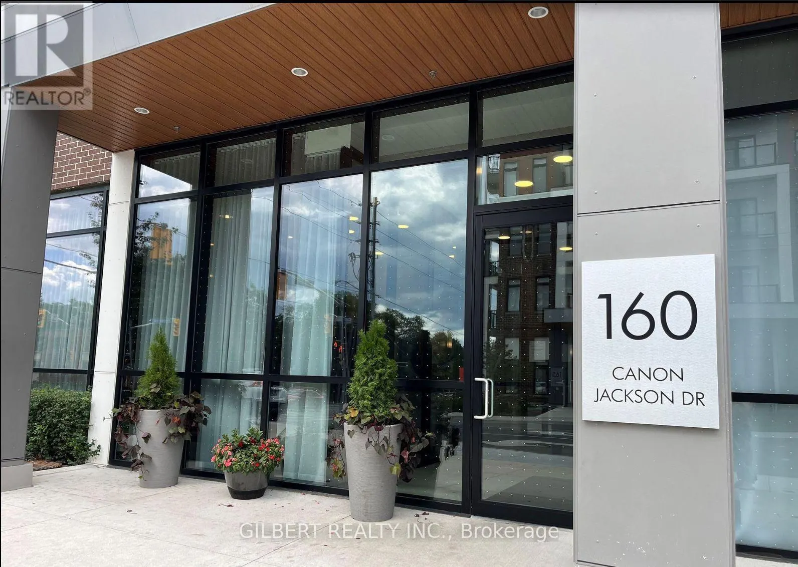 502 - 160 CANON JACKSON DRIVE