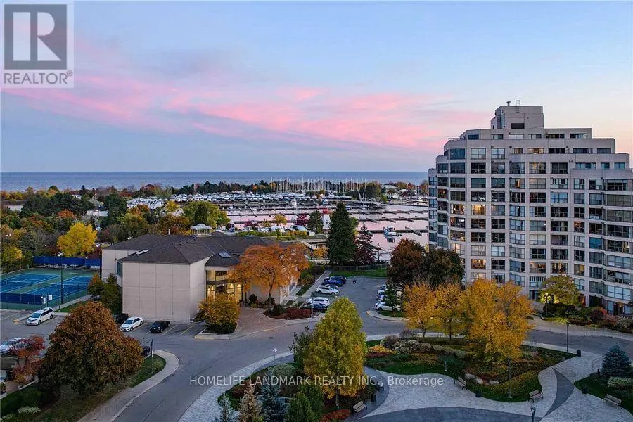 1002 - 2261 LAKESHORE BOULEVARD W