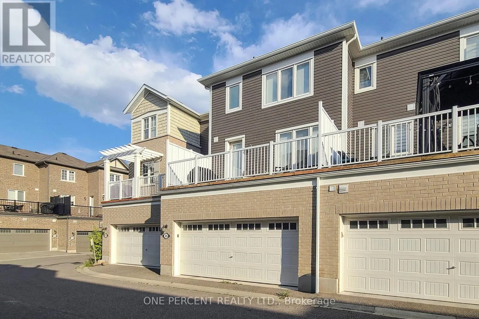 25 - 501 BUCKEYE COURT