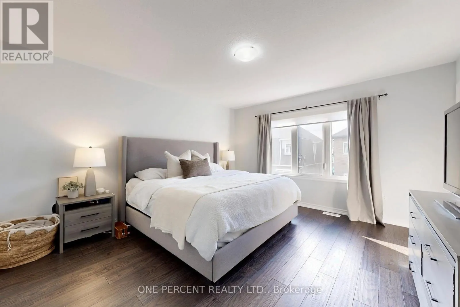 25 - 501 BUCKEYE COURT