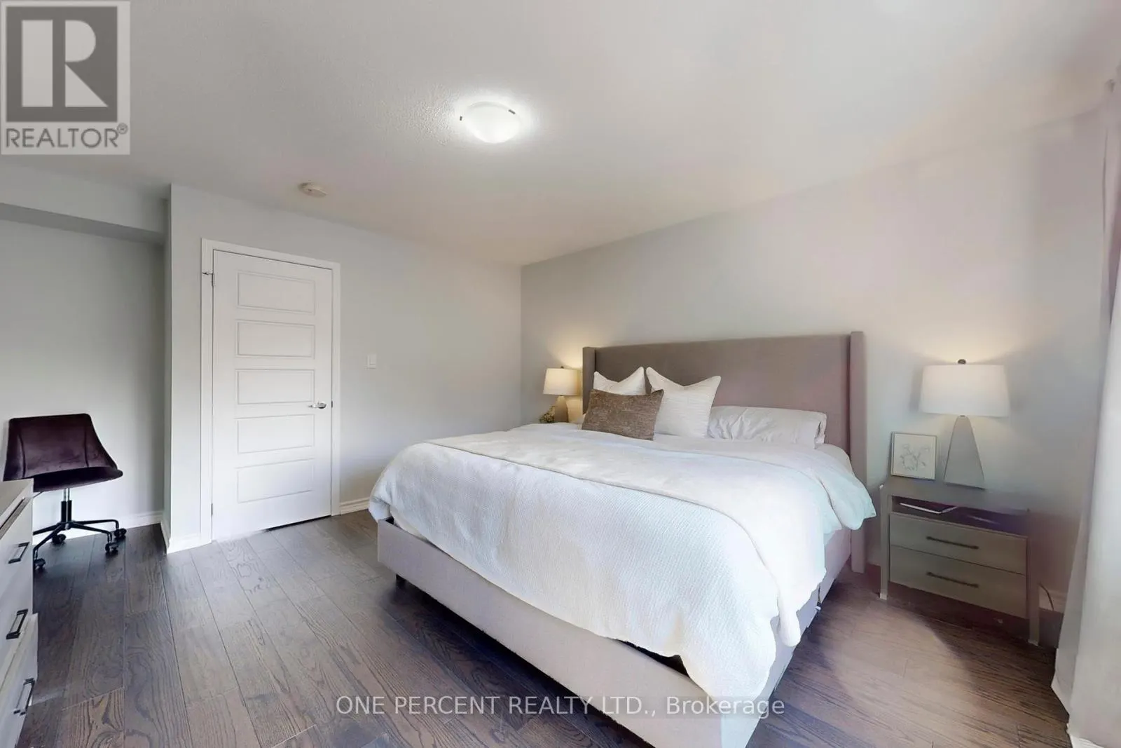 25 - 501 BUCKEYE COURT