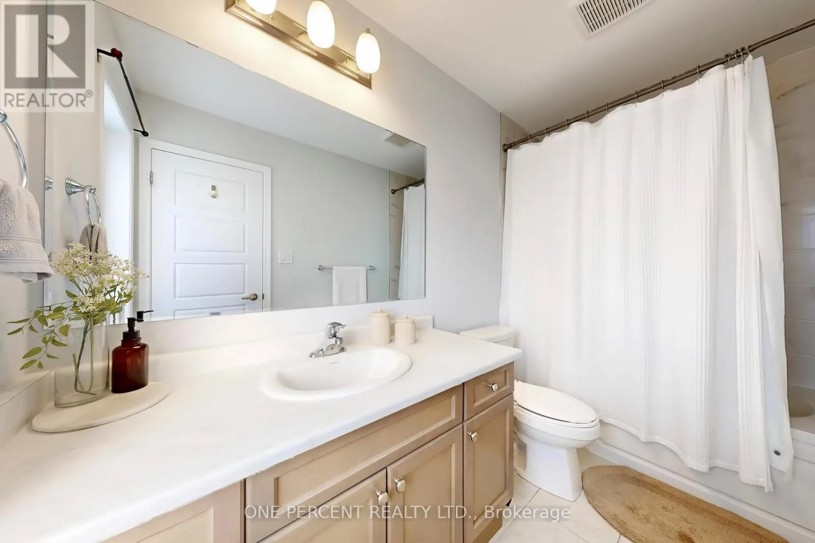 25 - 501 BUCKEYE COURT