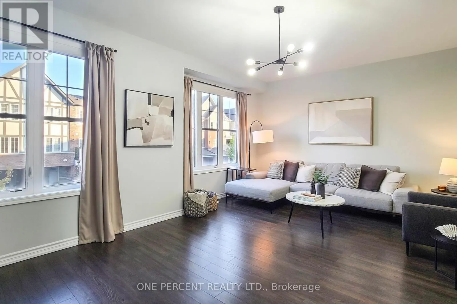 25 - 501 BUCKEYE COURT