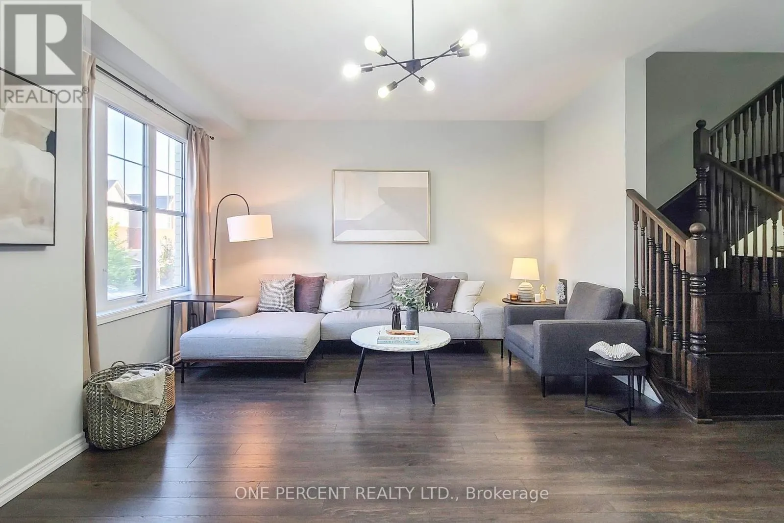25 - 501 BUCKEYE COURT