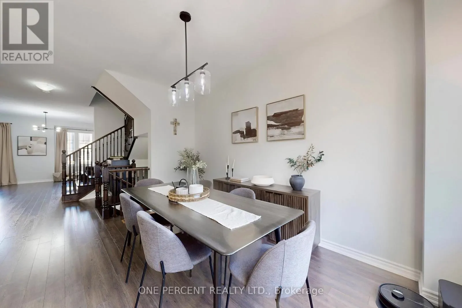 25 - 501 BUCKEYE COURT