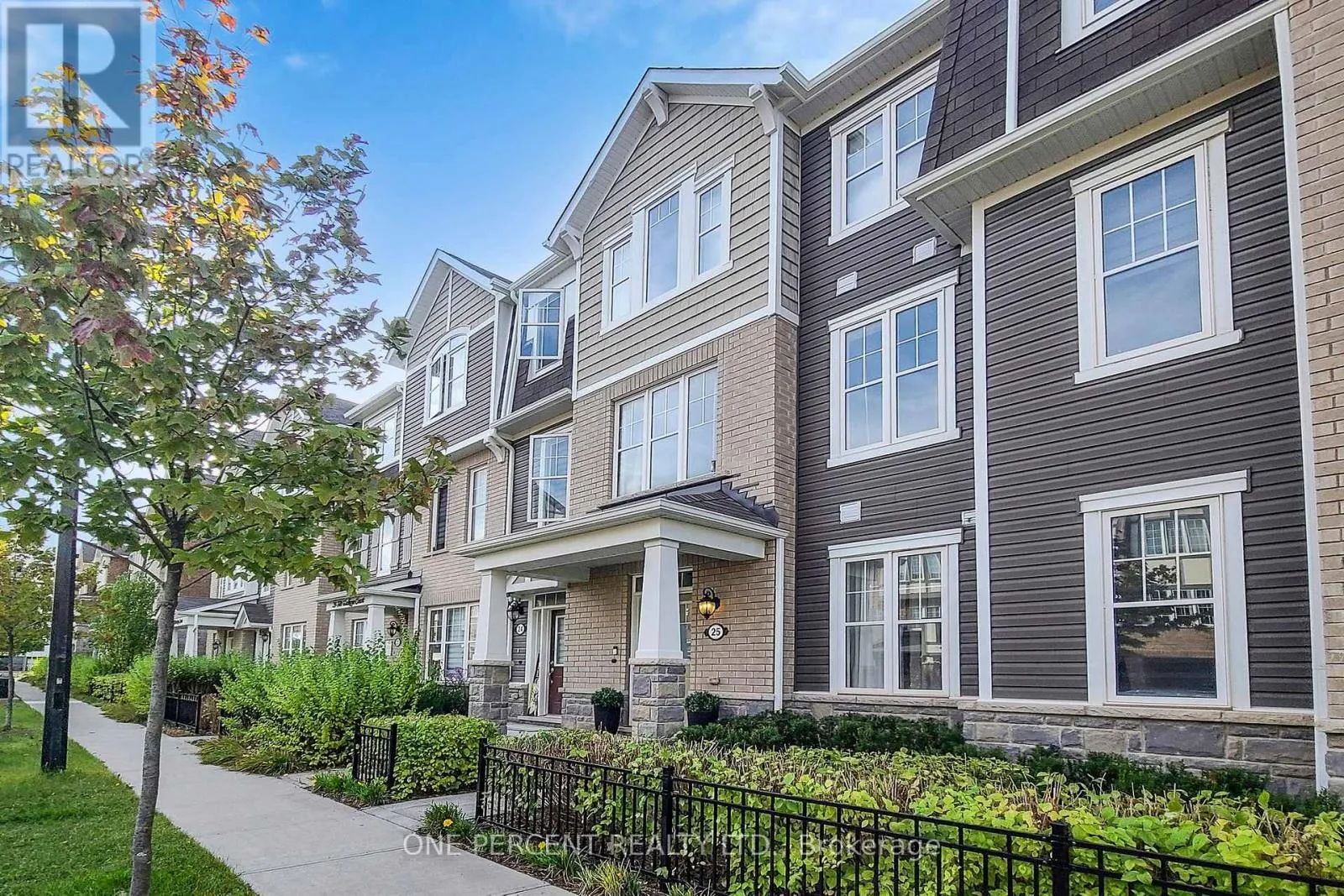 25 - 501 BUCKEYE COURT