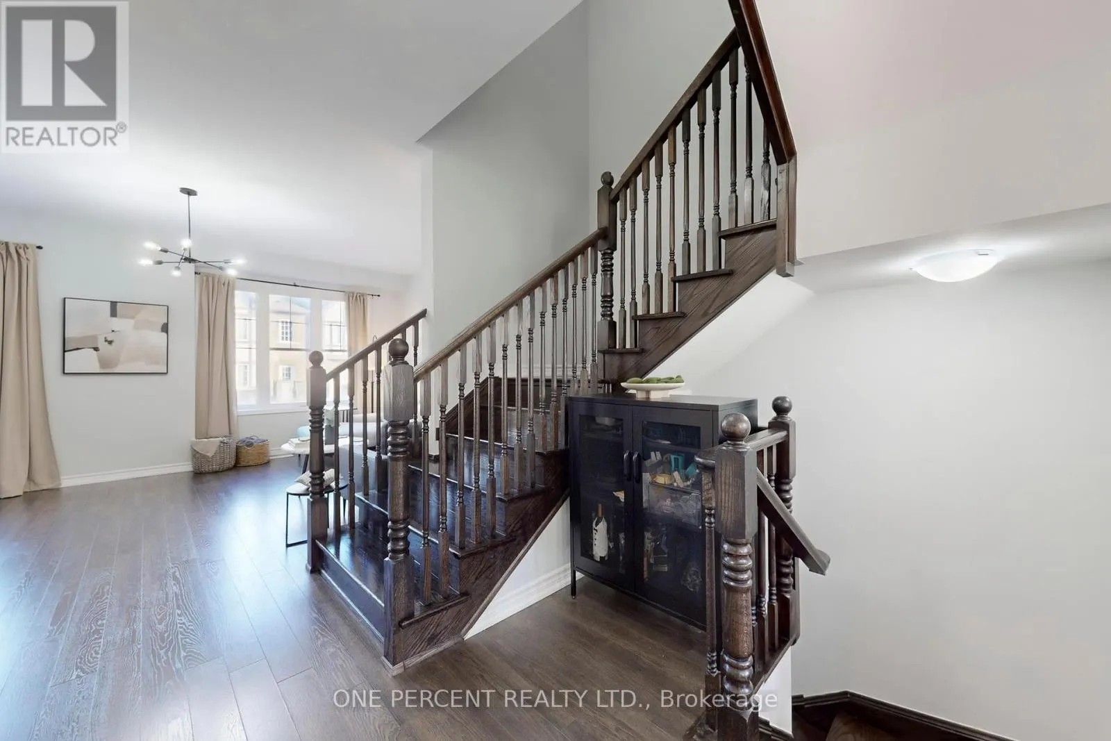 25 - 501 BUCKEYE COURT
