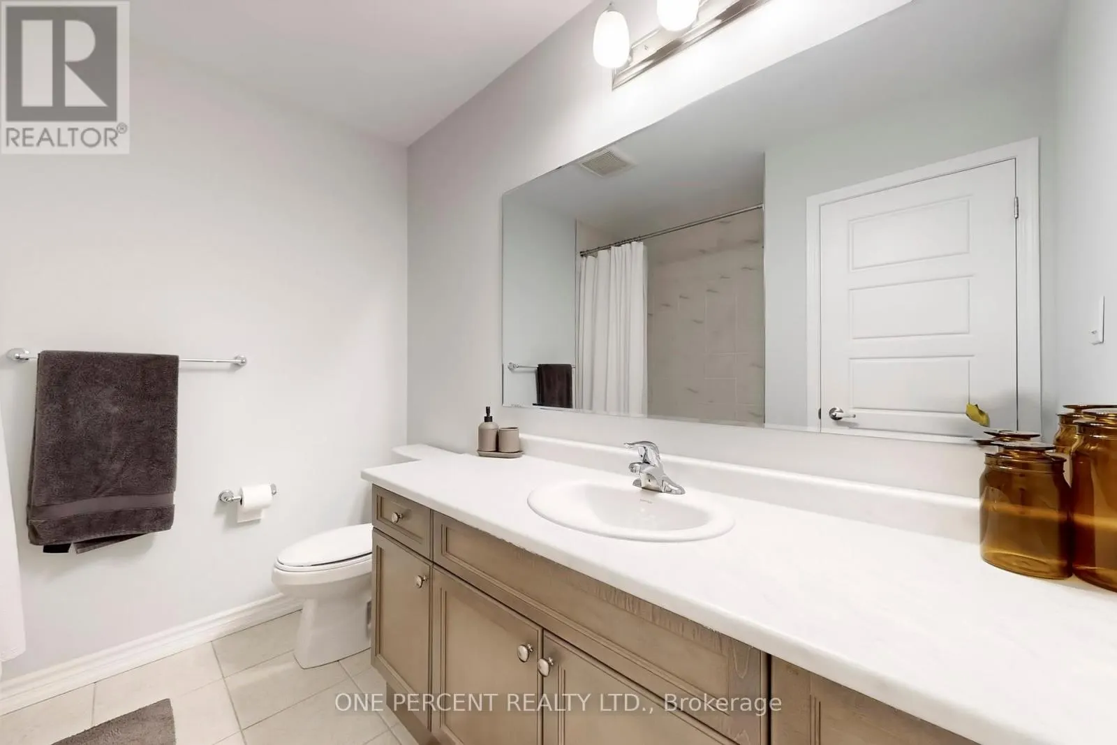 25 - 501 BUCKEYE COURT