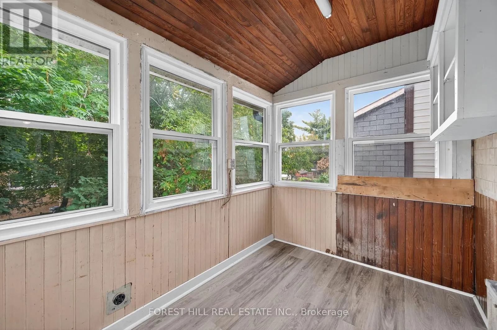 1 SOMERVILLE AVENUE