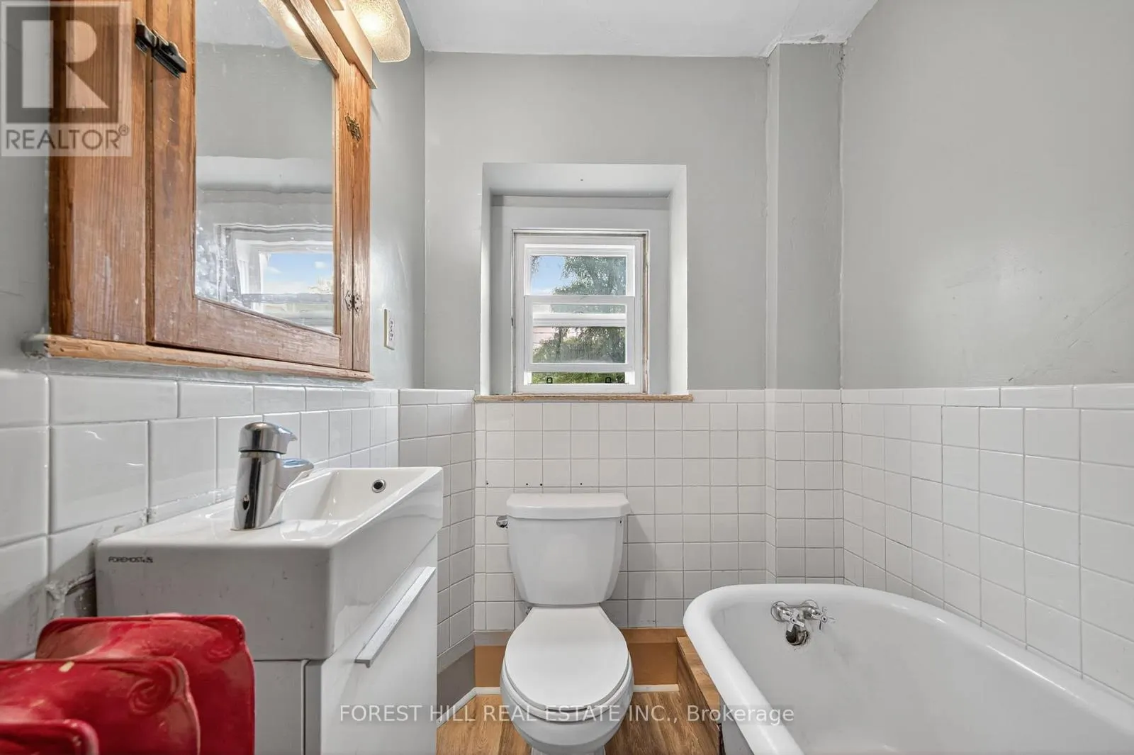 1 SOMERVILLE AVENUE