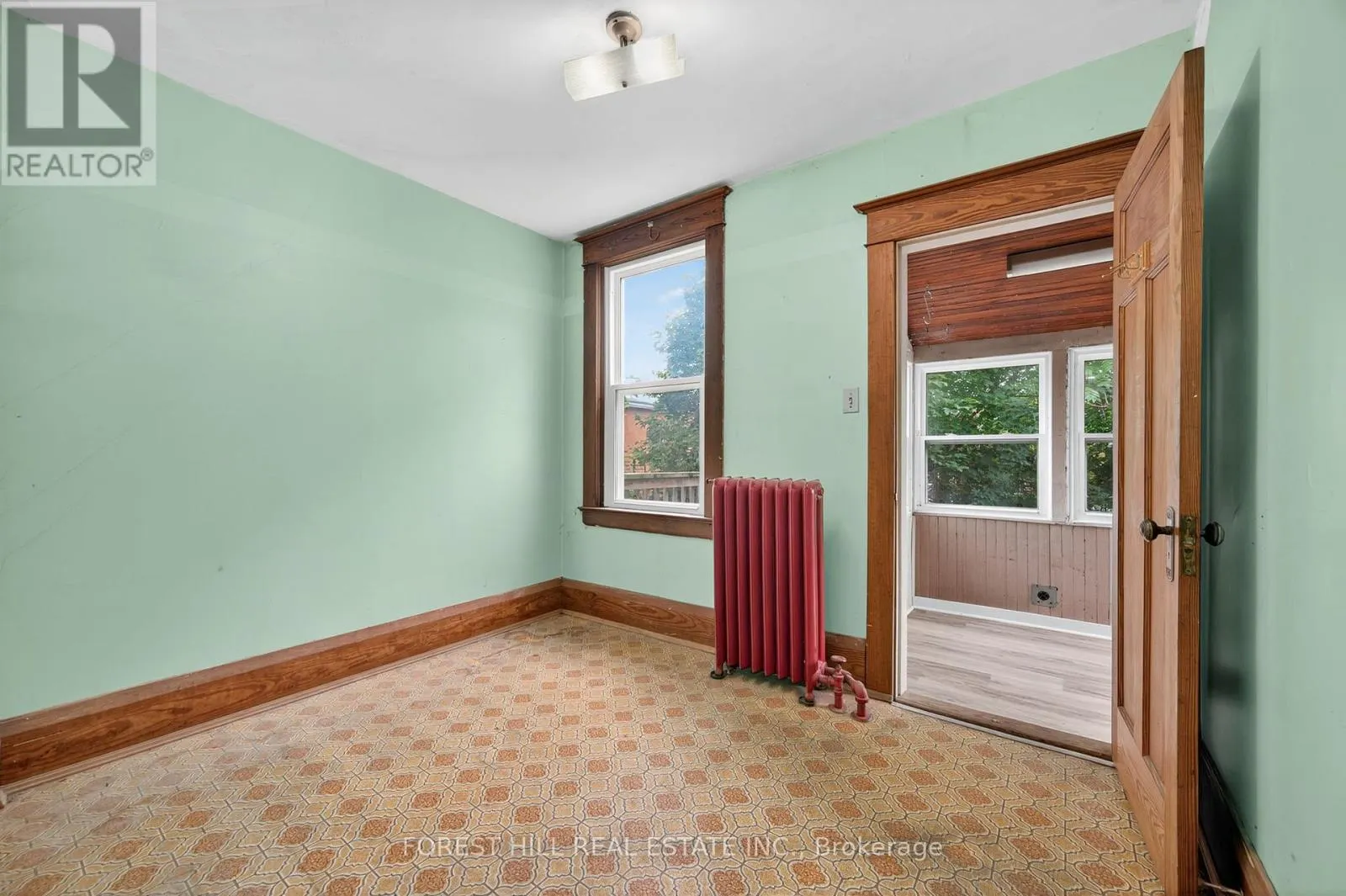 1 SOMERVILLE AVENUE