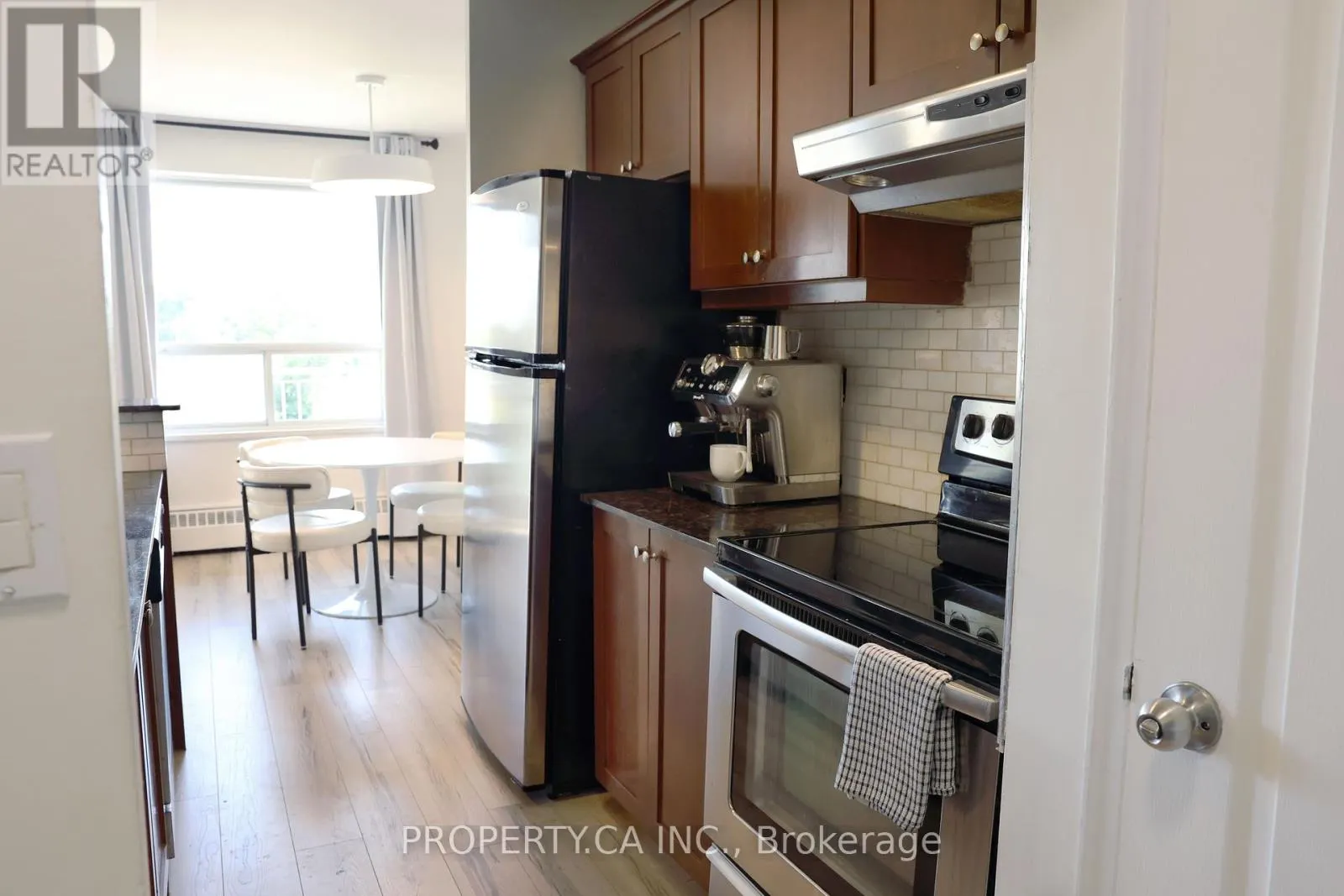 303 - 60 GULLIVER ROAD