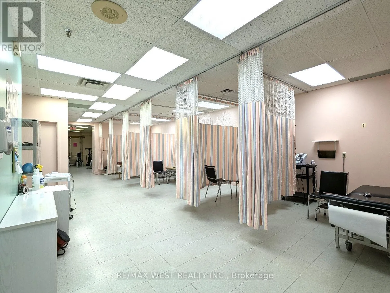 UNIT 2 - 2468 EGLINTON AVENUE W