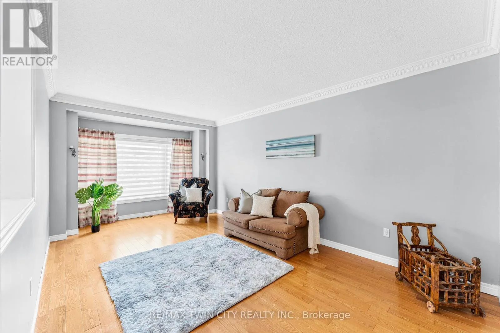 670 PETER ROBERTSON BOULEVARD