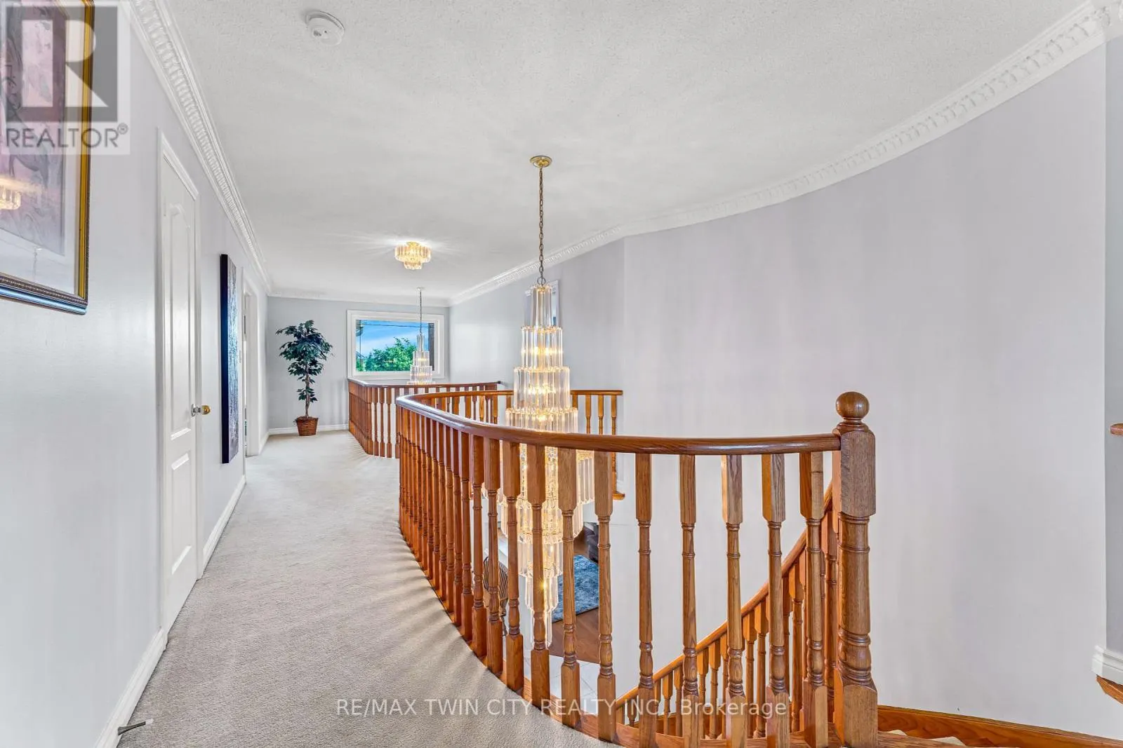 670 PETER ROBERTSON BOULEVARD