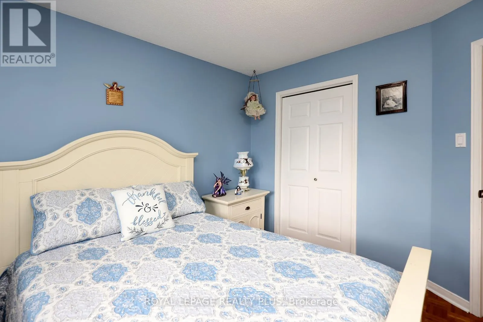 1086 HEDGE DRIVE