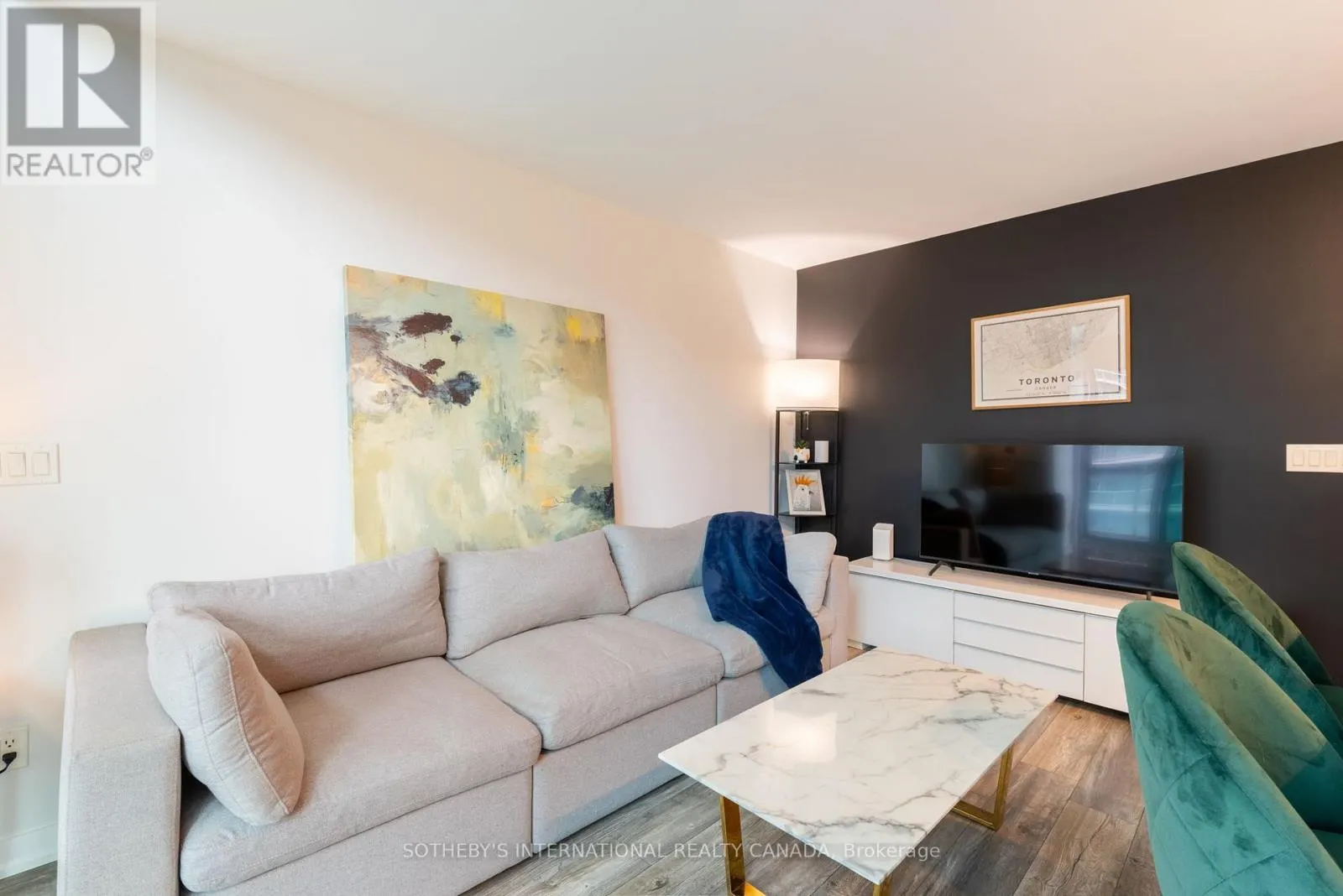 706 - 155 LEGION ROAD