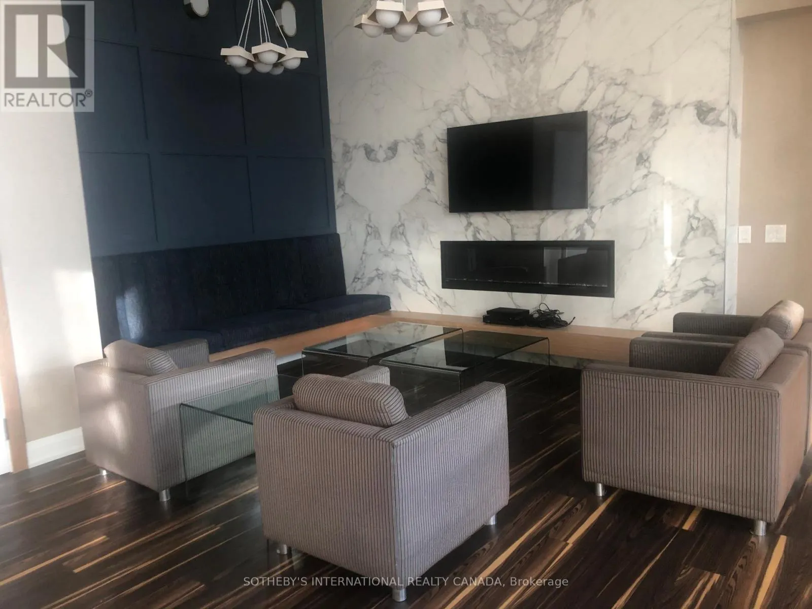 706 - 155 LEGION ROAD