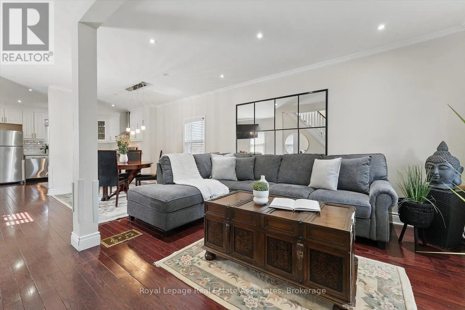 1106 HAIG BOULEVARD