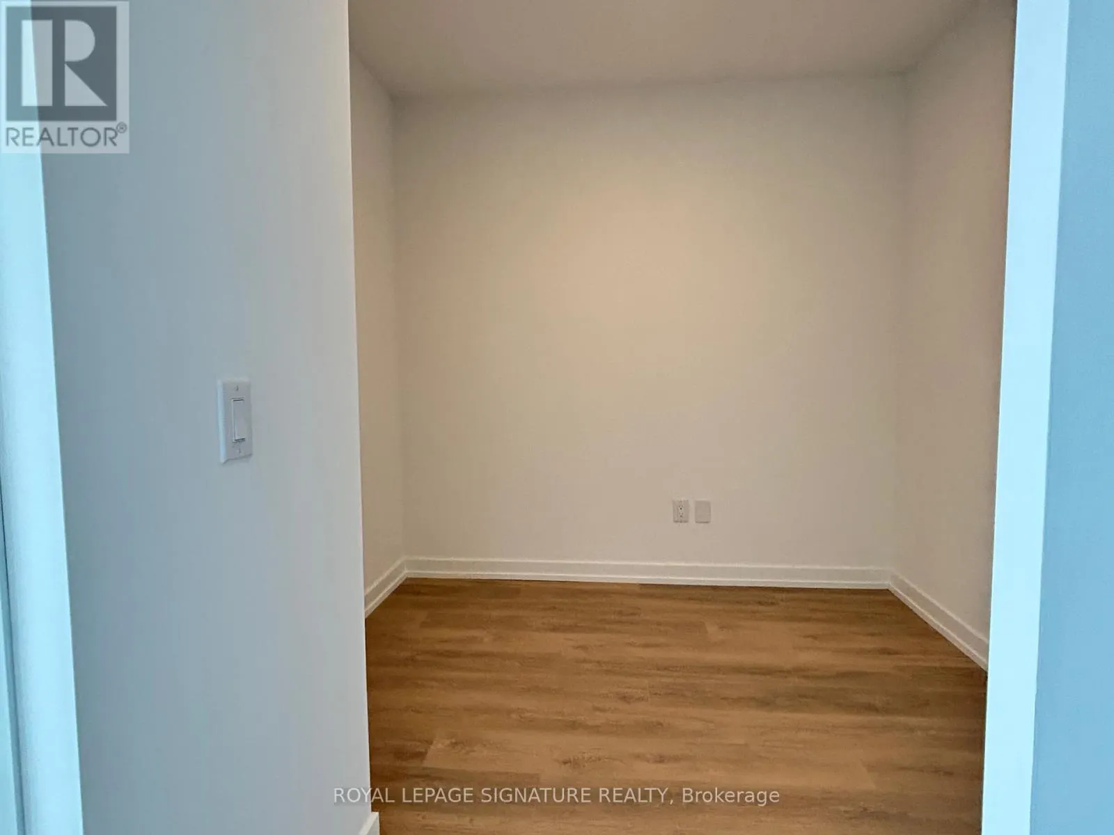 1227 - 1100 SHEPPARD AVENUE W