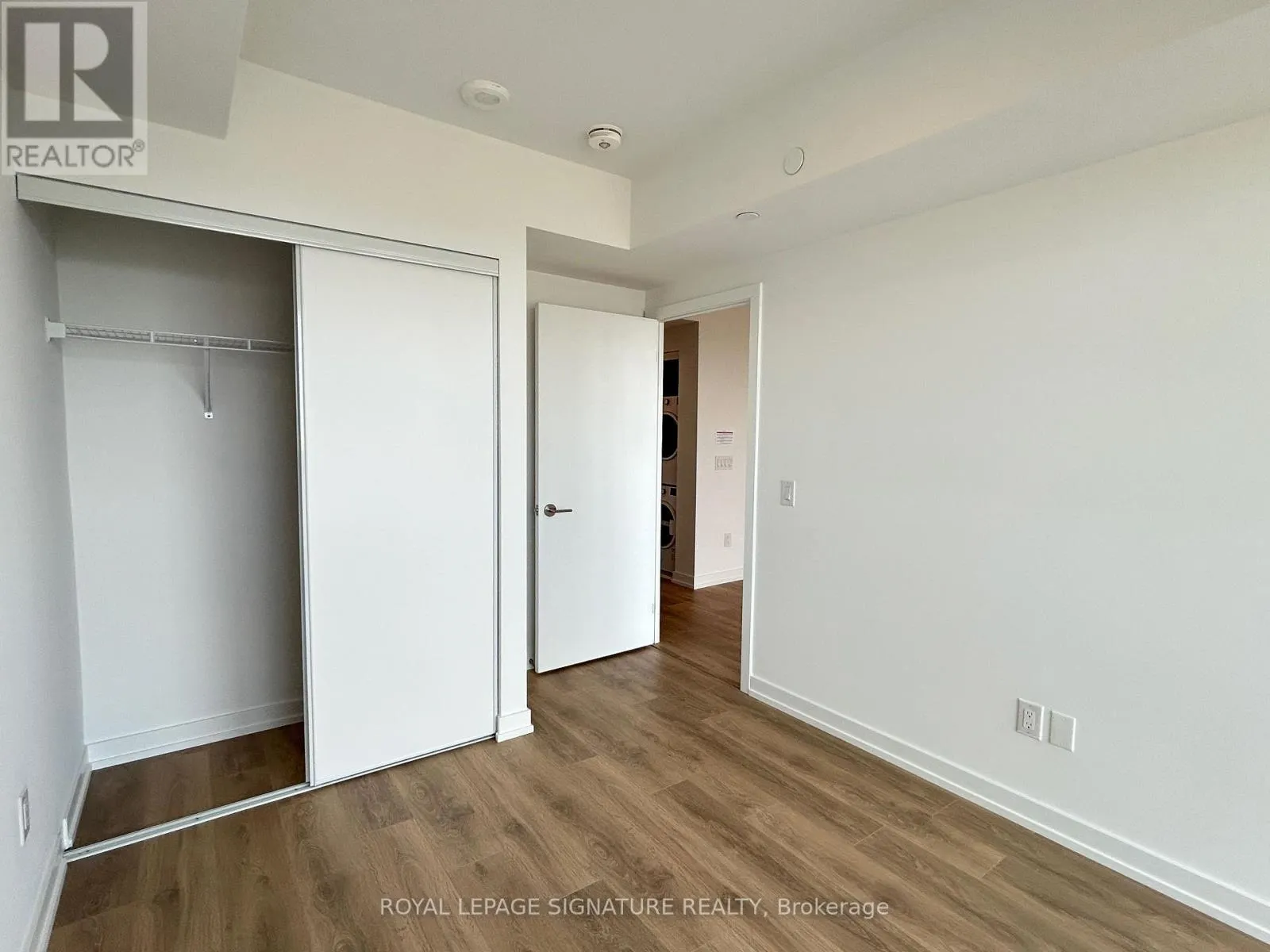 1227 - 1100 SHEPPARD AVENUE W