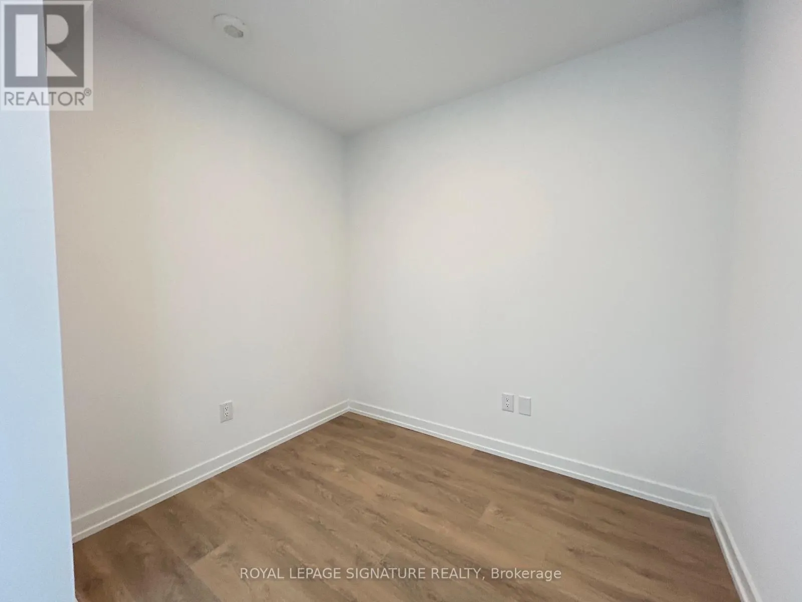 1227 - 1100 SHEPPARD AVENUE W