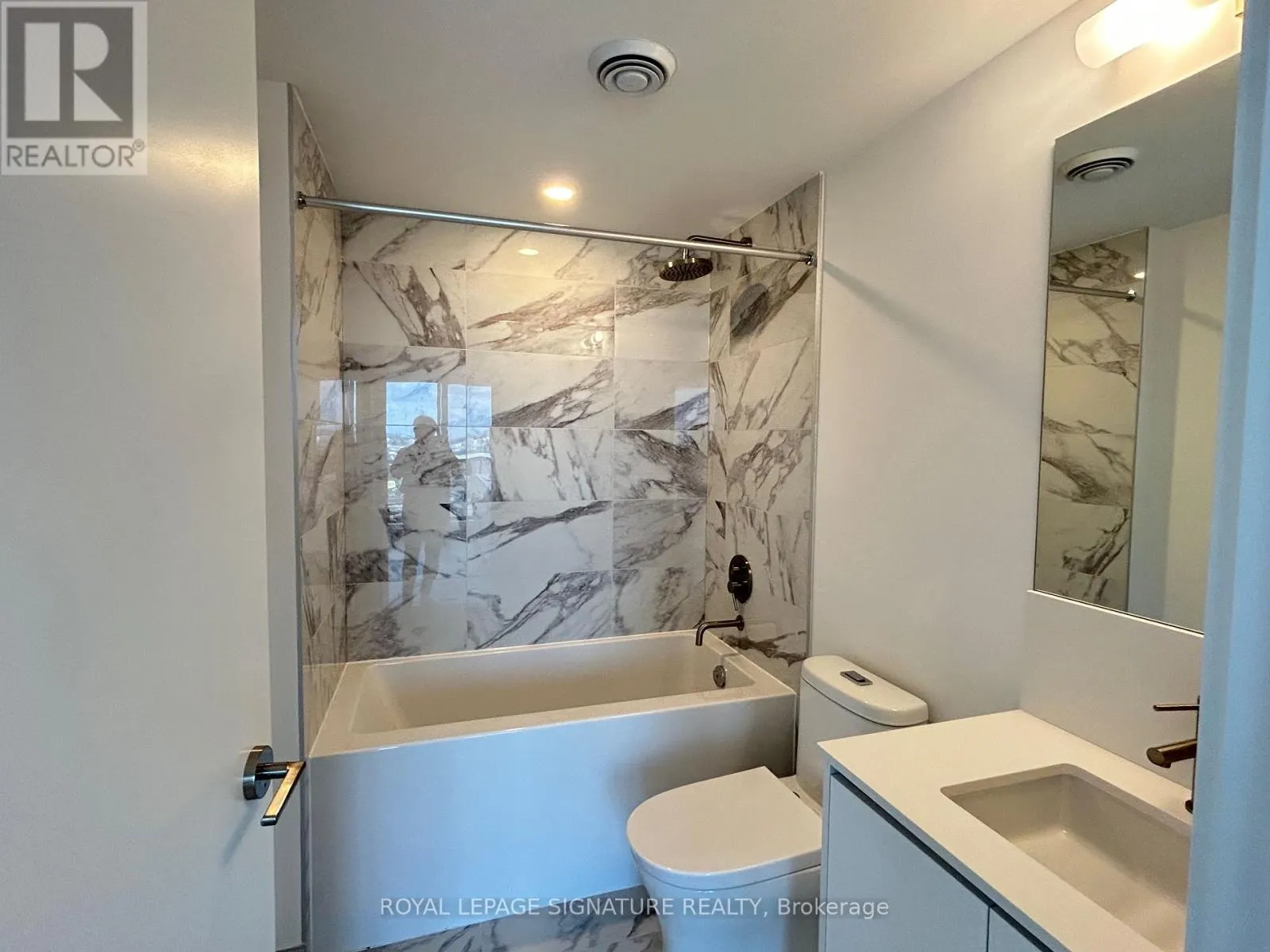 1227 - 1100 SHEPPARD AVENUE W