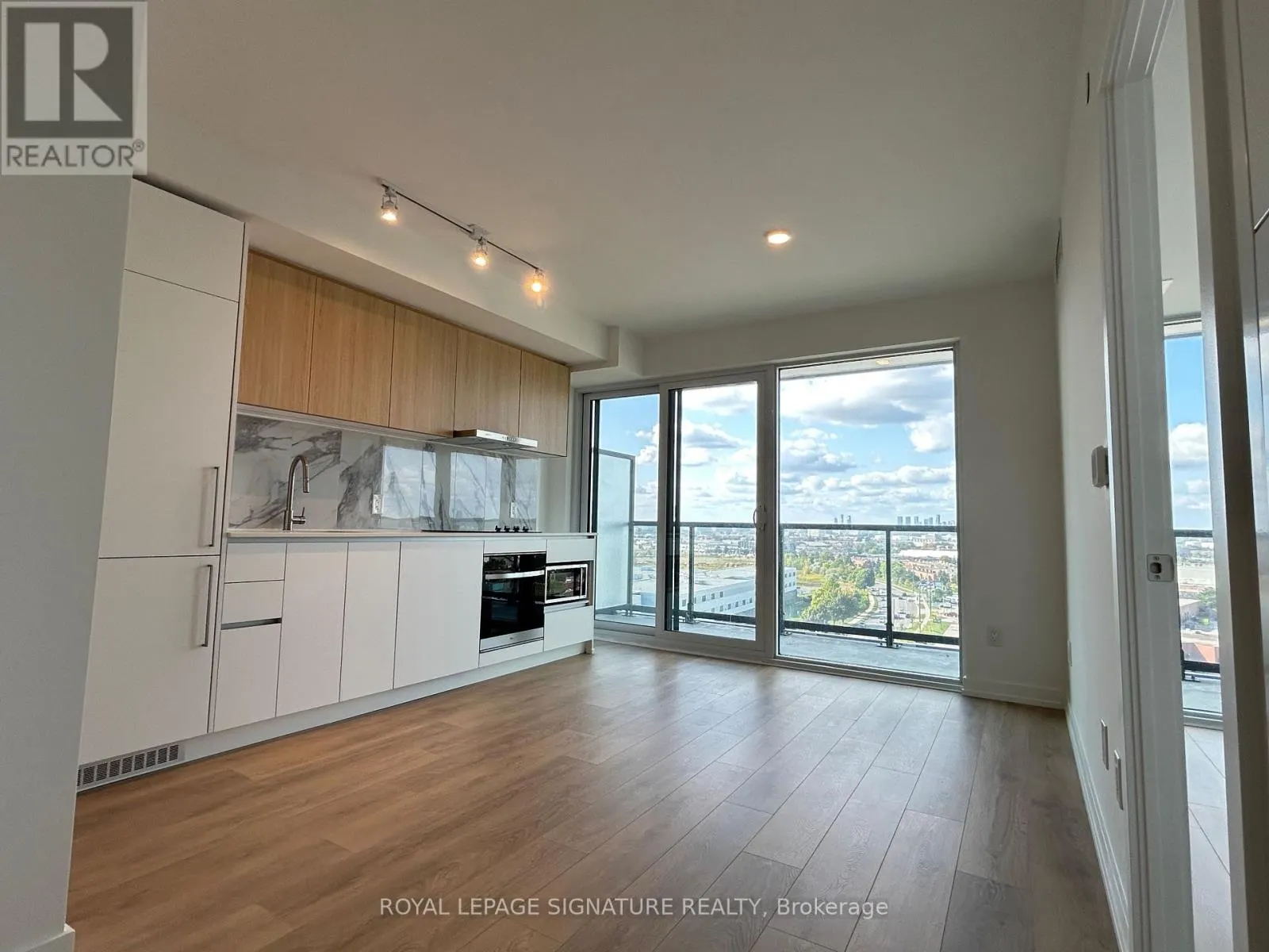 1227 - 1100 SHEPPARD AVENUE W