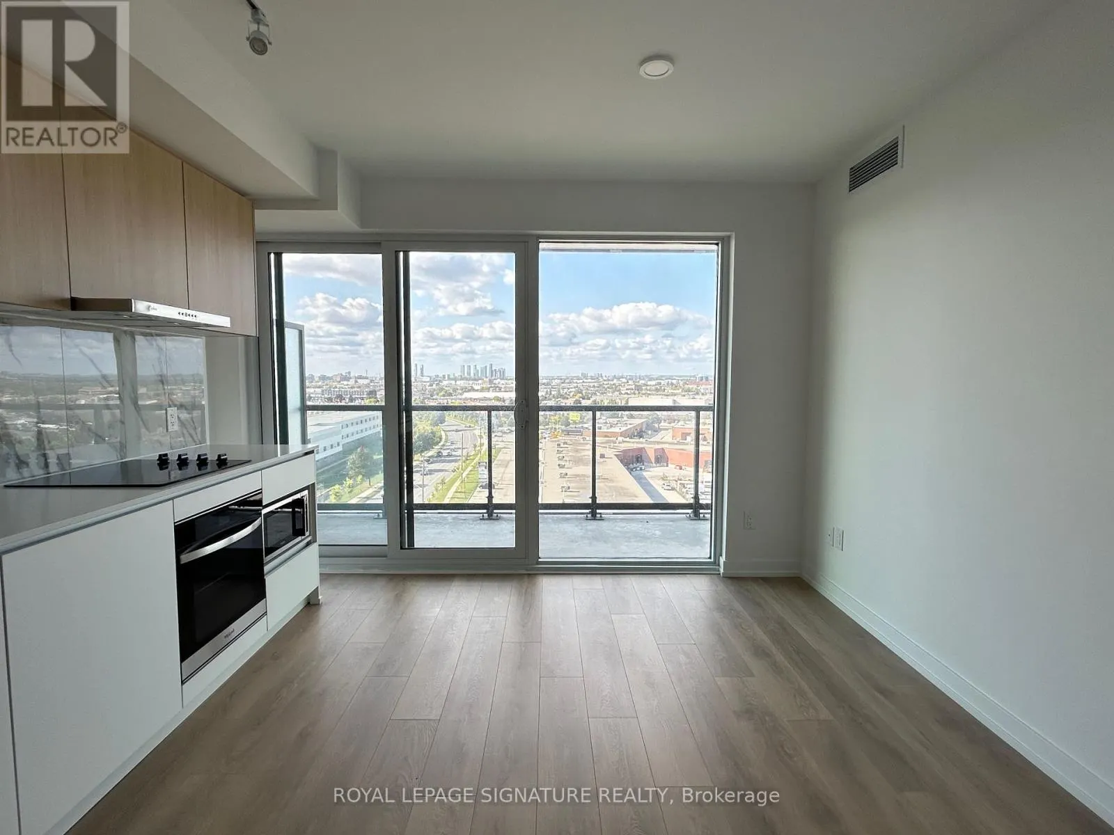1227 - 1100 SHEPPARD AVENUE W