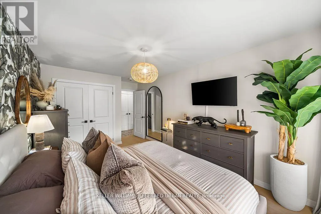 14 - 2335 SHEPPARD AVENUE W
