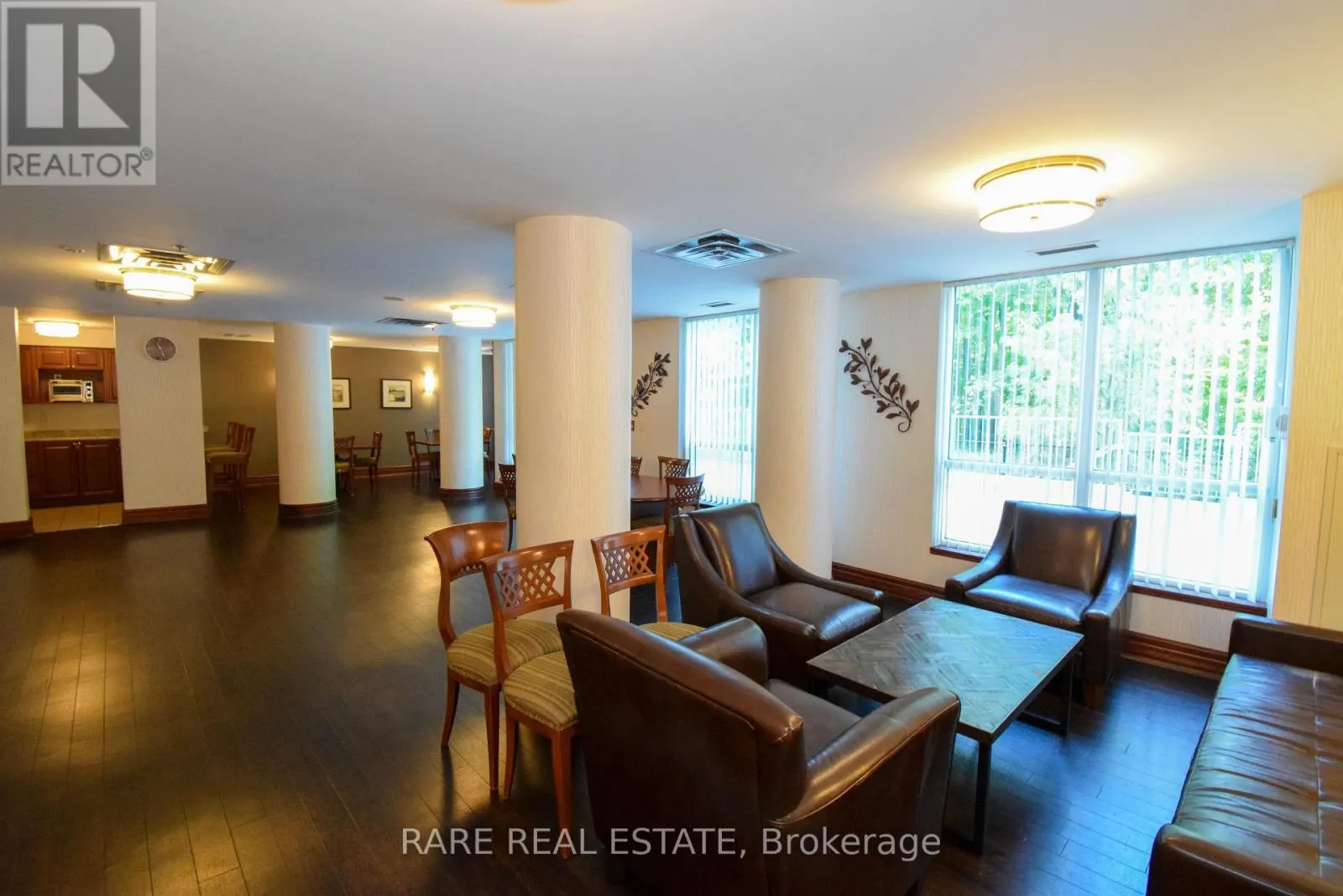 509 - 2545 ERIN CENTREQ BOULEVARD