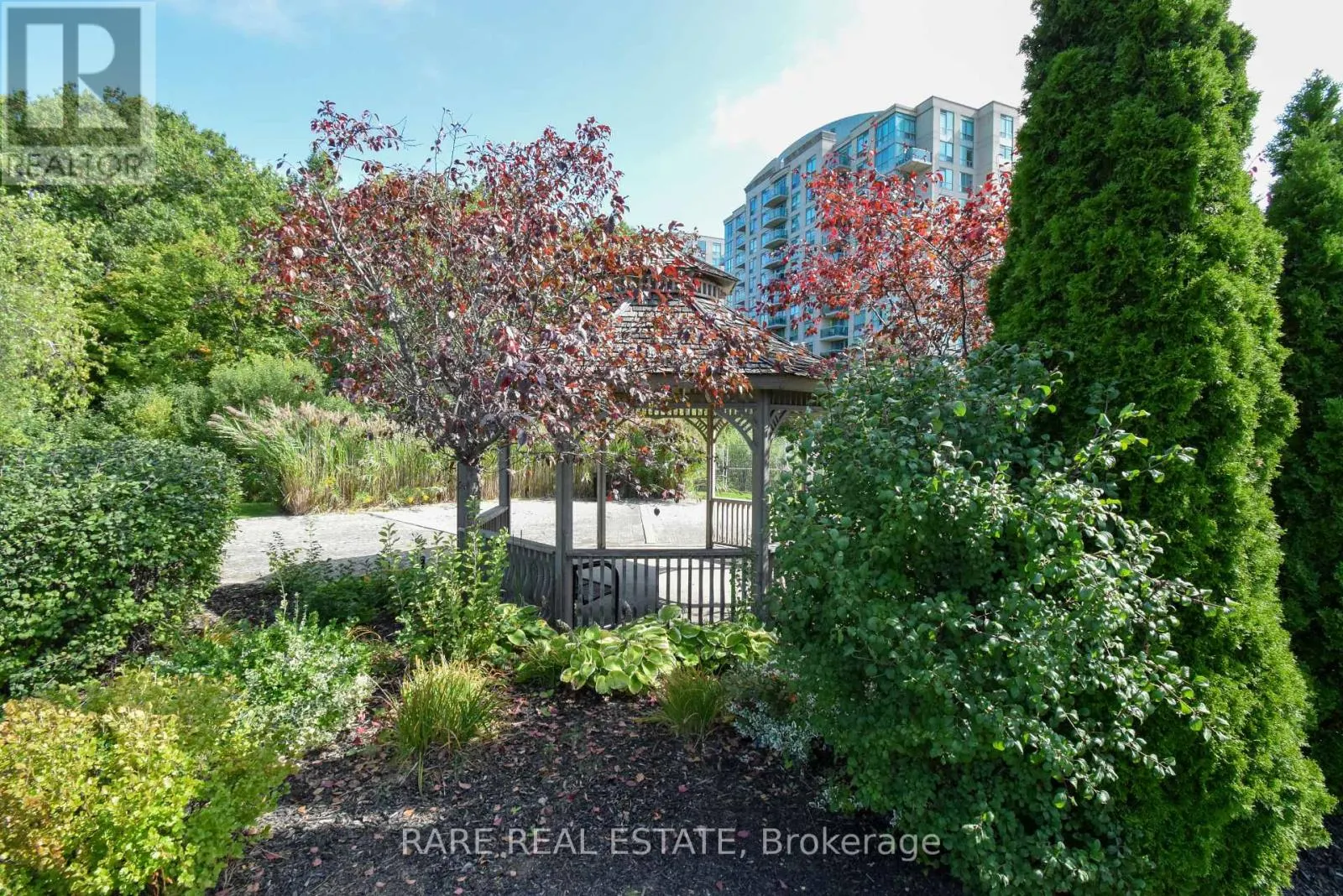 509 - 2545 ERIN CENTREQ BOULEVARD