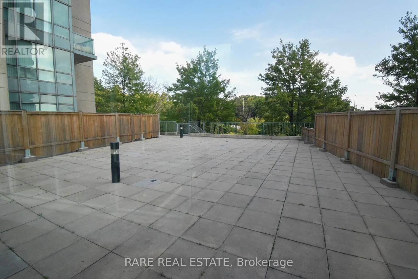 509 - 2545 ERIN CENTREQ BOULEVARD
