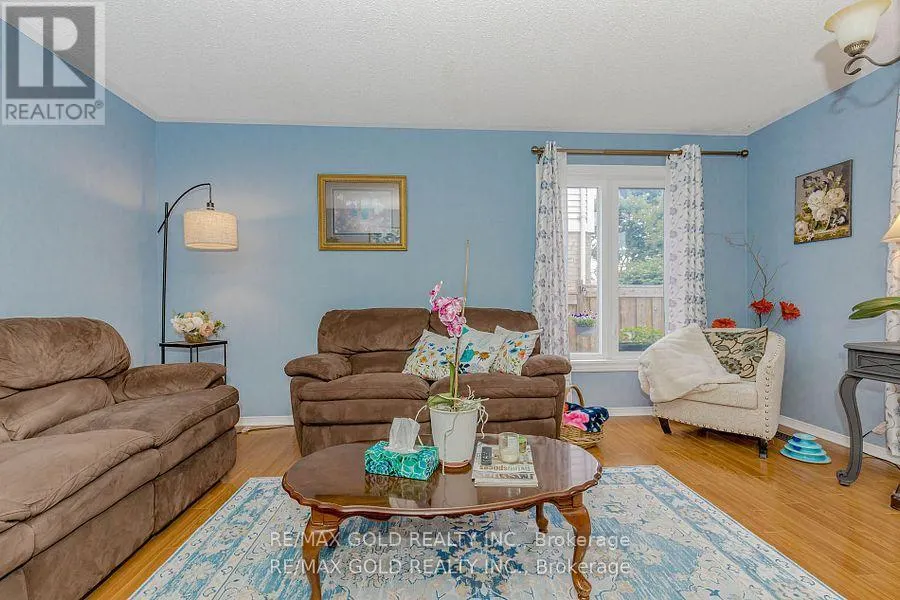 139 CHIPMUNK CRESCENT