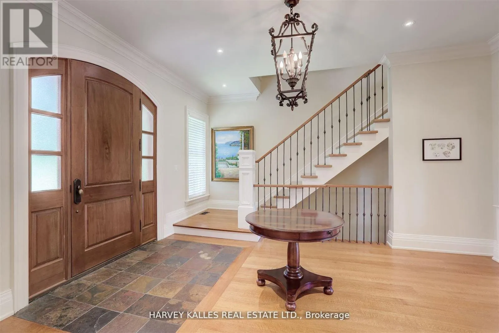 1199 TECUMSEH PARK CRESCENT